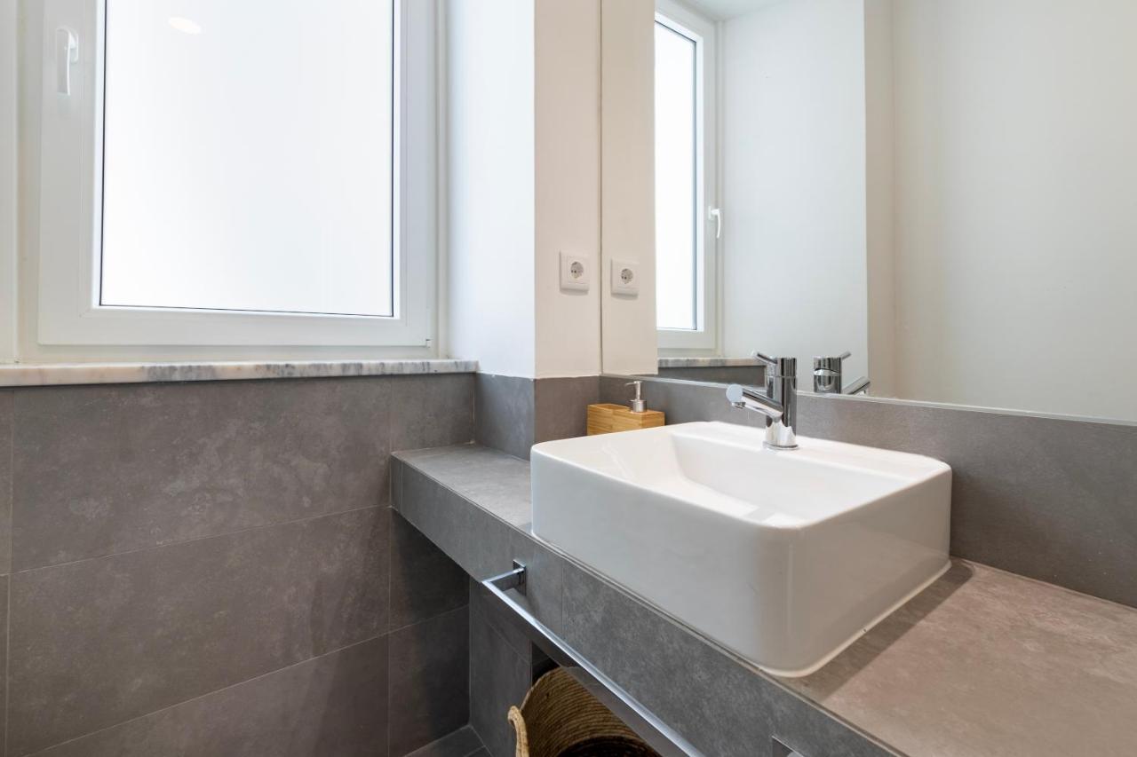 Your Dream Stay: Modern Amenities, Historic Charm * Lissabon