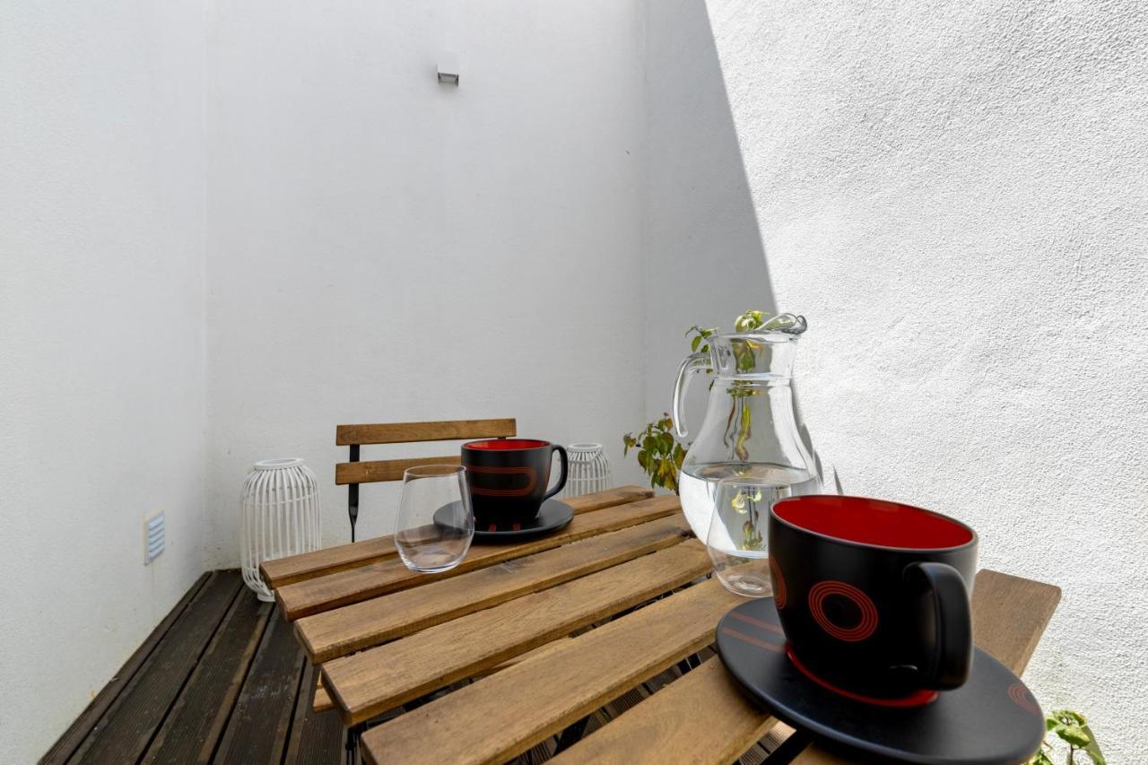 Your Dream Stay: Modern Amenities, Historic Charm Lissabon